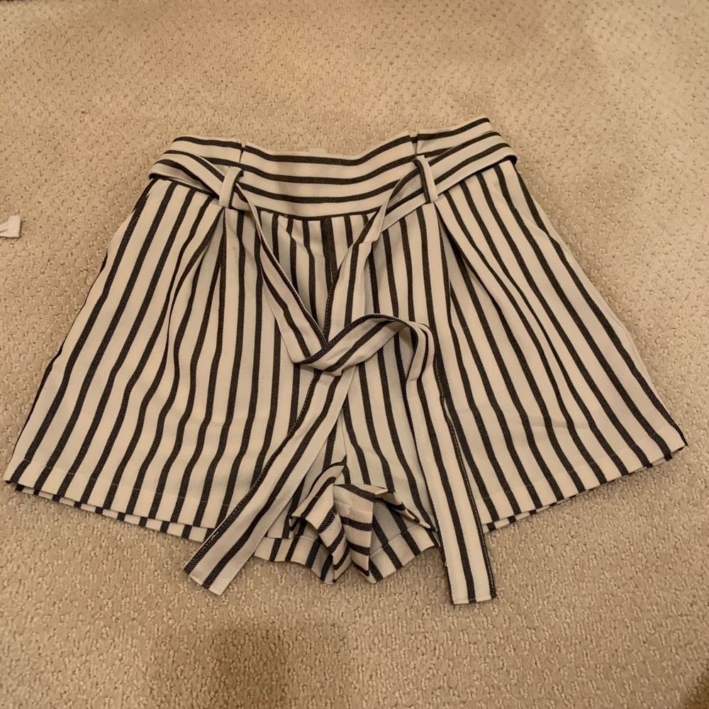 Striped paperbag waist shorts